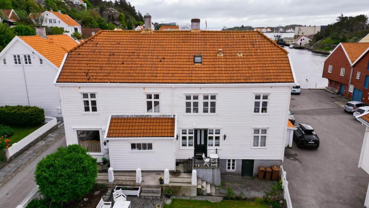 Апартаменты Gamle Apoteket I Gamle Skudeneshavn Экстерьер фото